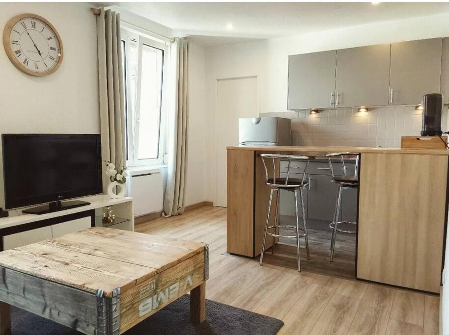 Spacieux T2 Cosy En Face De La Gare Avec Garage ! Belfort Ngoại thất bức ảnh